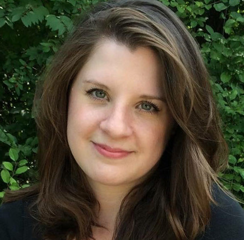 Kristin Headshot